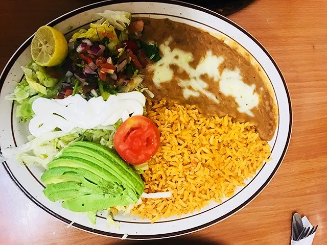 Nino Taco Carne Azada Con Arroz Y Frijoles